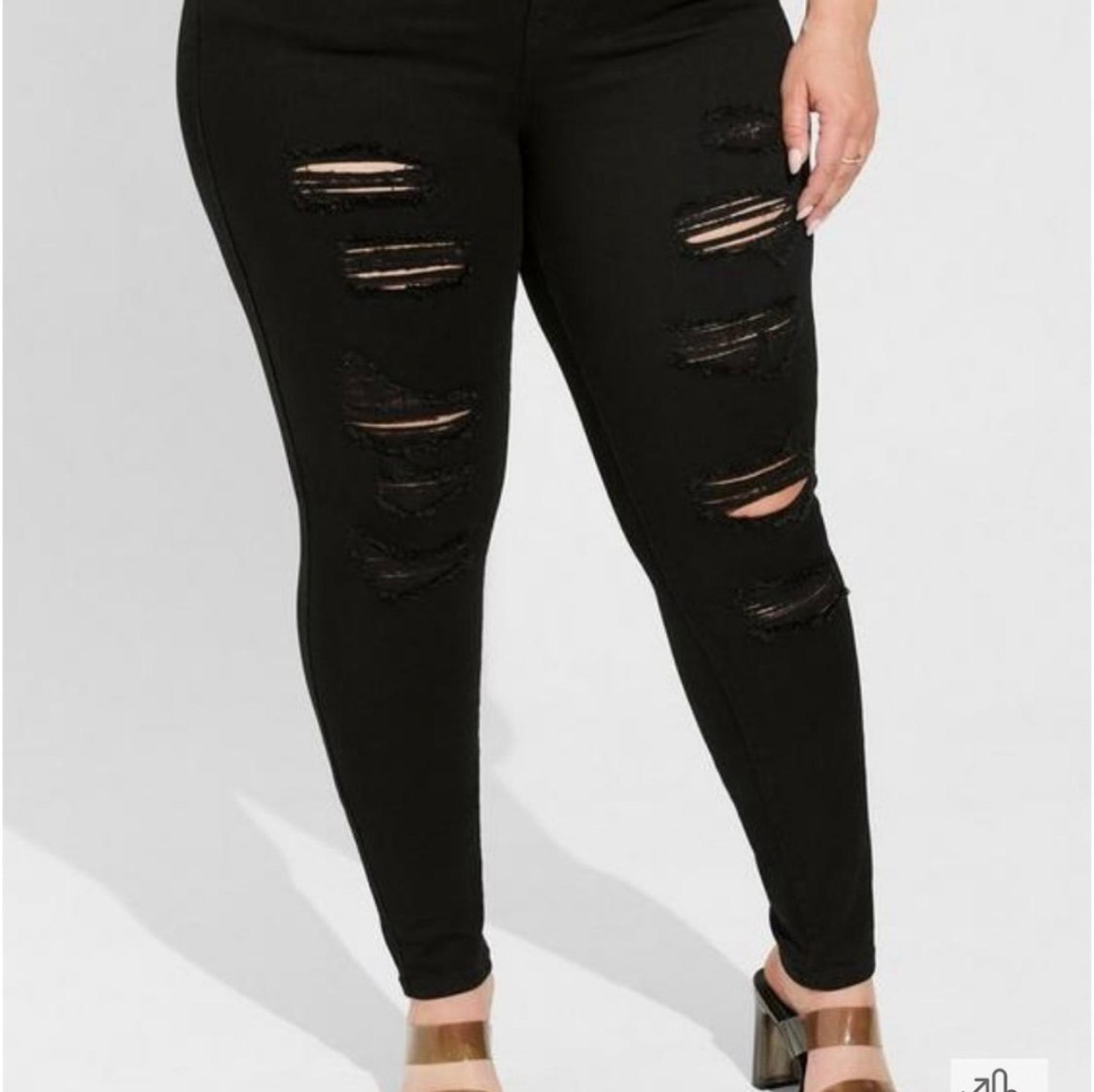 Torrid Jeans Bombshell Skinny Distressed Black High Rise Women’s 20R Stretch