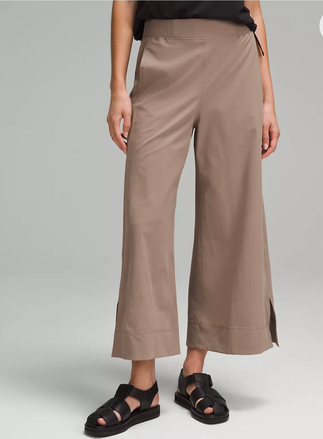 Lululemon Stretch Woven High Rise Wide Leg Pant, L, 148. Soft, crinkle texture