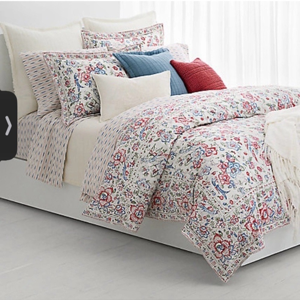 Bundle of Ralph Lauren Lucie duvet cover and pillowcases set 3 pieces set queen