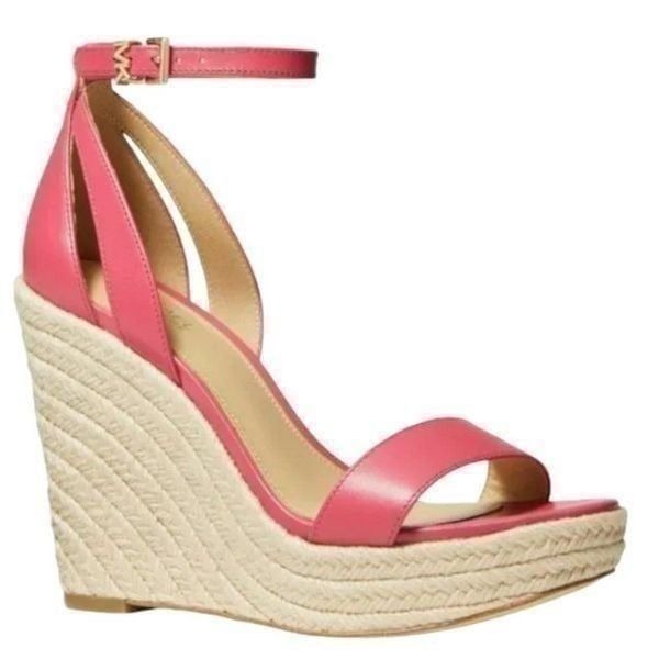 Michael Kors Kimberly Espadrille Wedge Rubin Red Size 9 NWT 135 MSRP