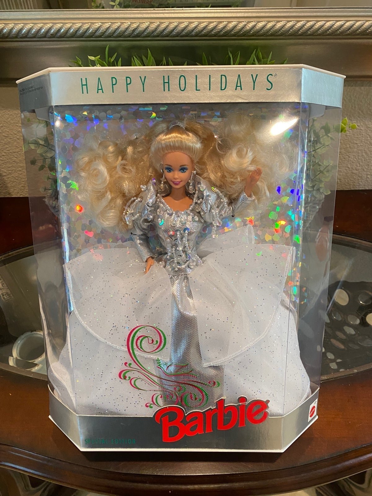 Happy Holidays Barbie Vintage 1992 NIB