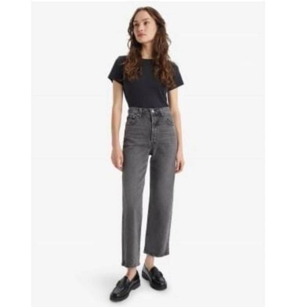 Levis Premium RIBCAGE STRAIGHT ANKLE High Rise Size 31