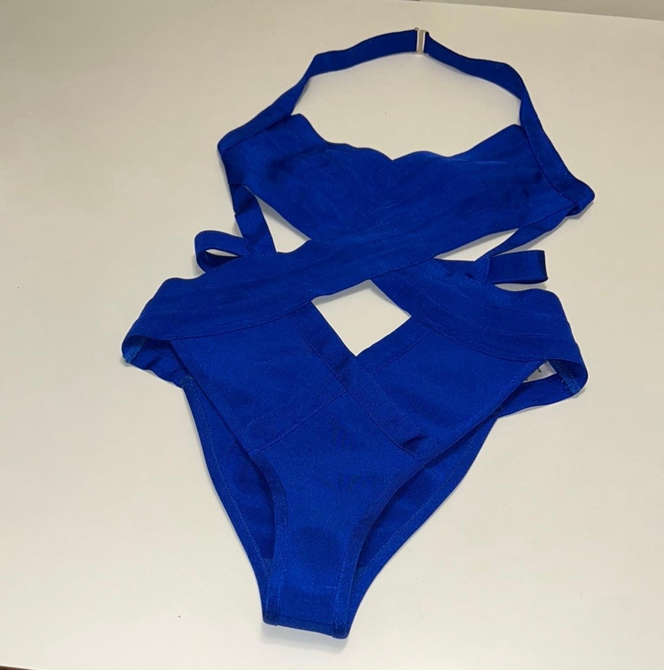 Vibrant Blue Strappy cutout body con one piece Swimsuit size M. New true to size