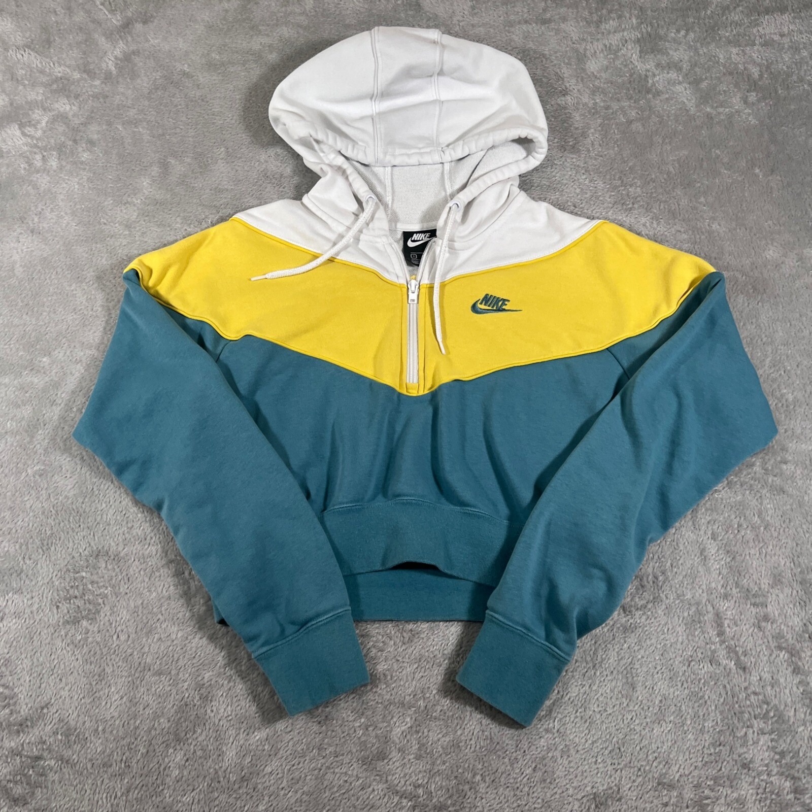 Nike Sweater Womens Small NSW Heritage Half Zip Cropped Hoodie Green ColorBlock
