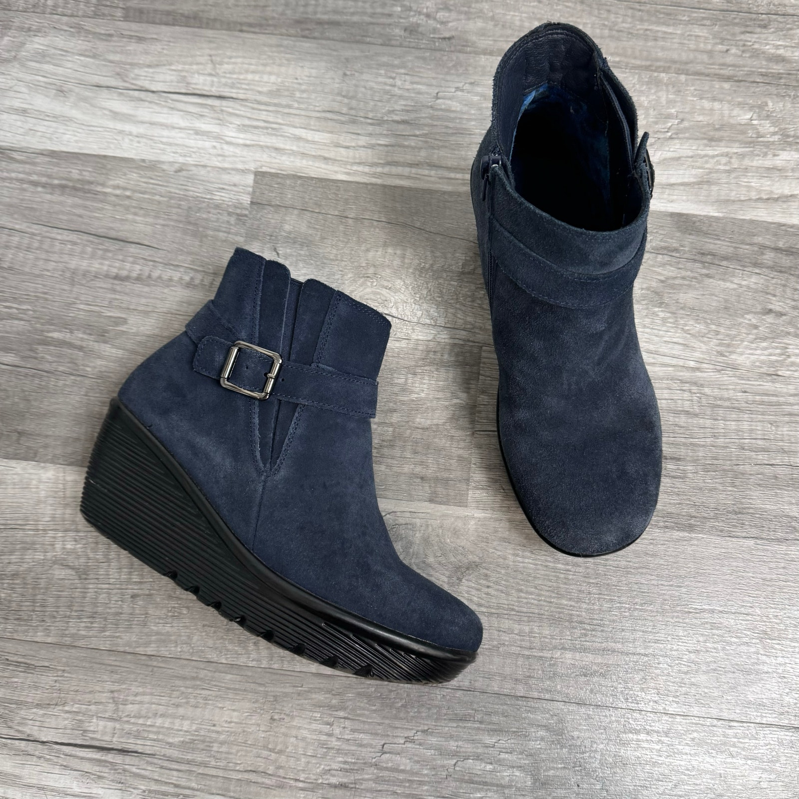 Skechers Suede Parallel Wedge Ankle Boots Day Date Blue Navy Blue Size 7