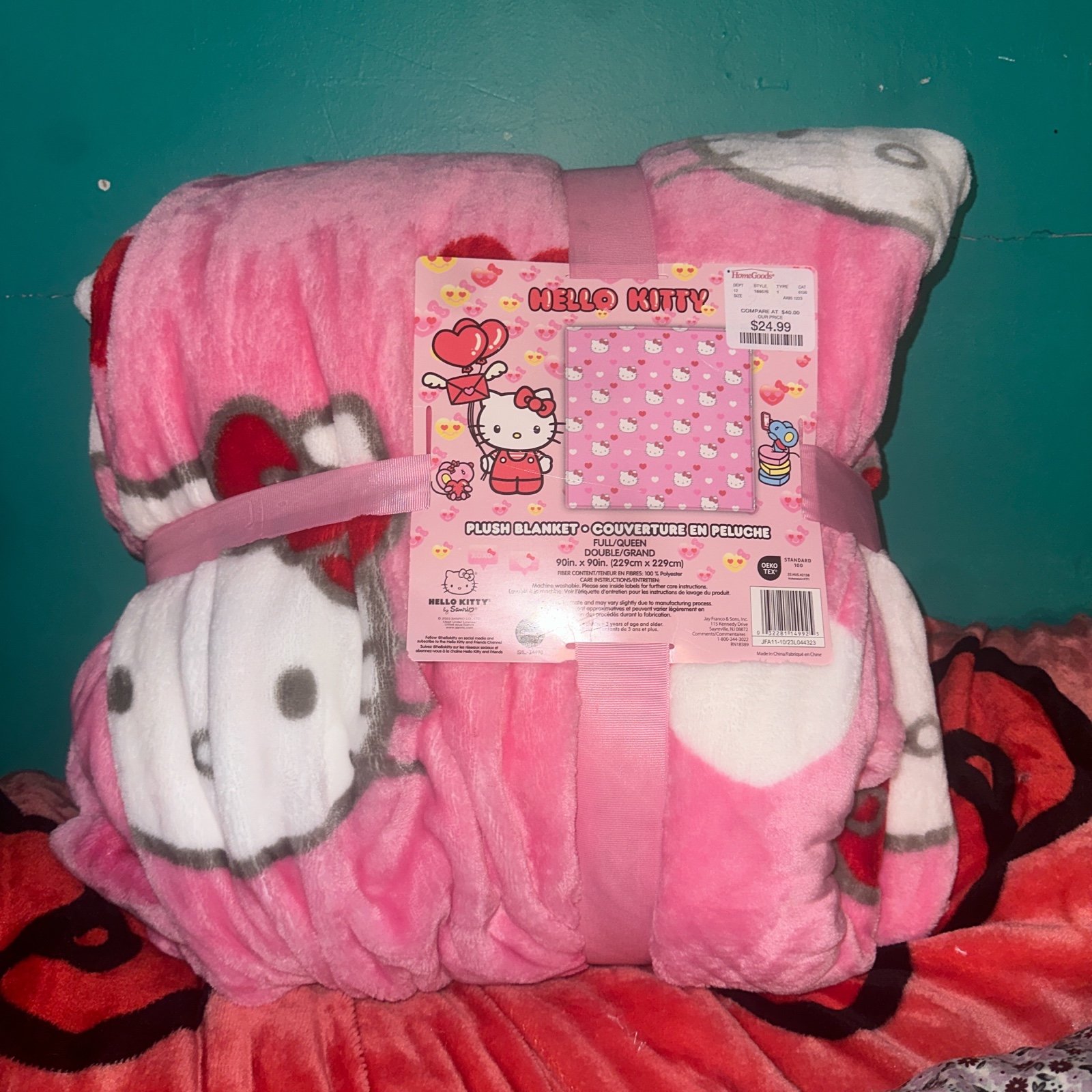 Hello Kitty pink hearts valentine’s day queen size blanket