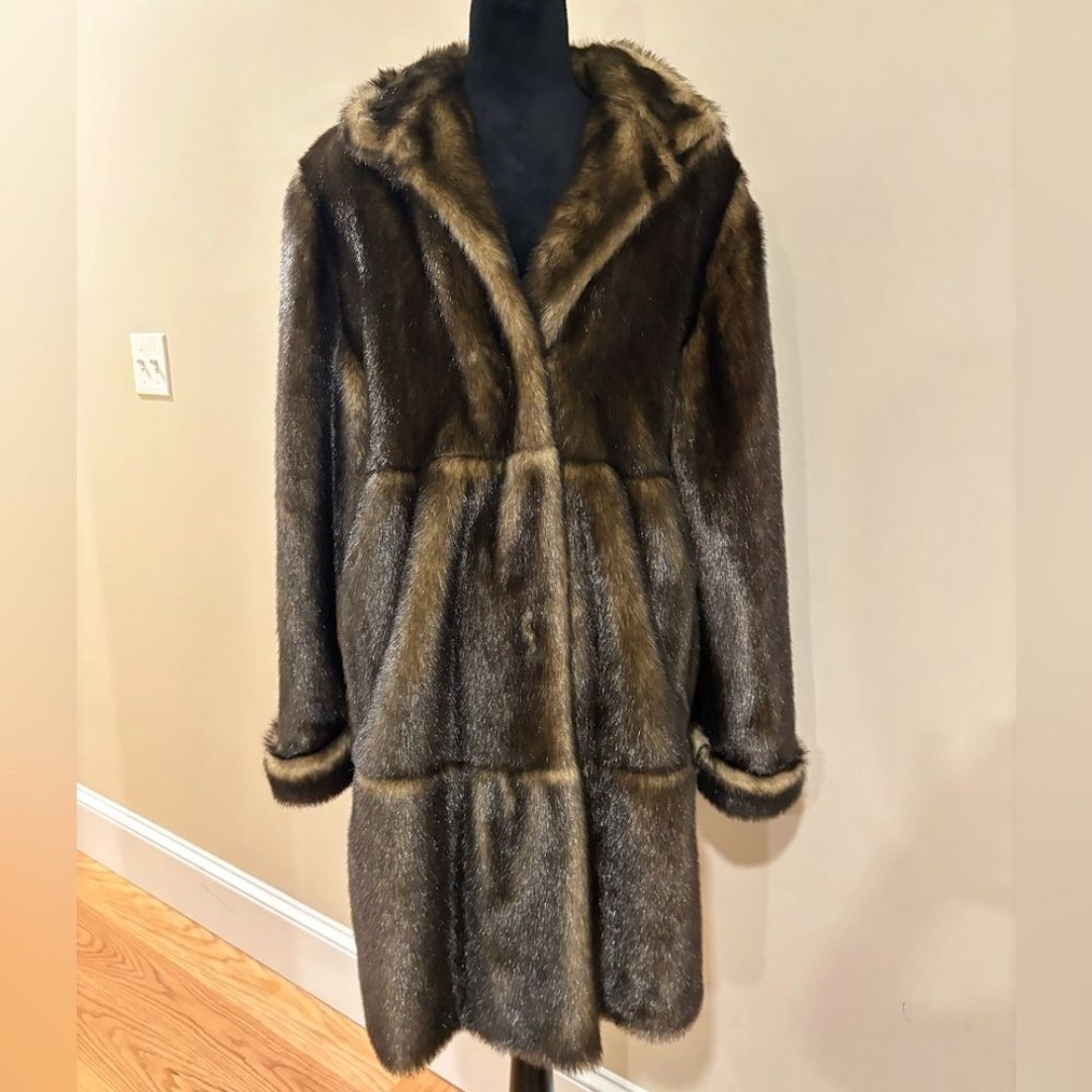 Dennis Basso Brown Faux Fur Coat Size Small
