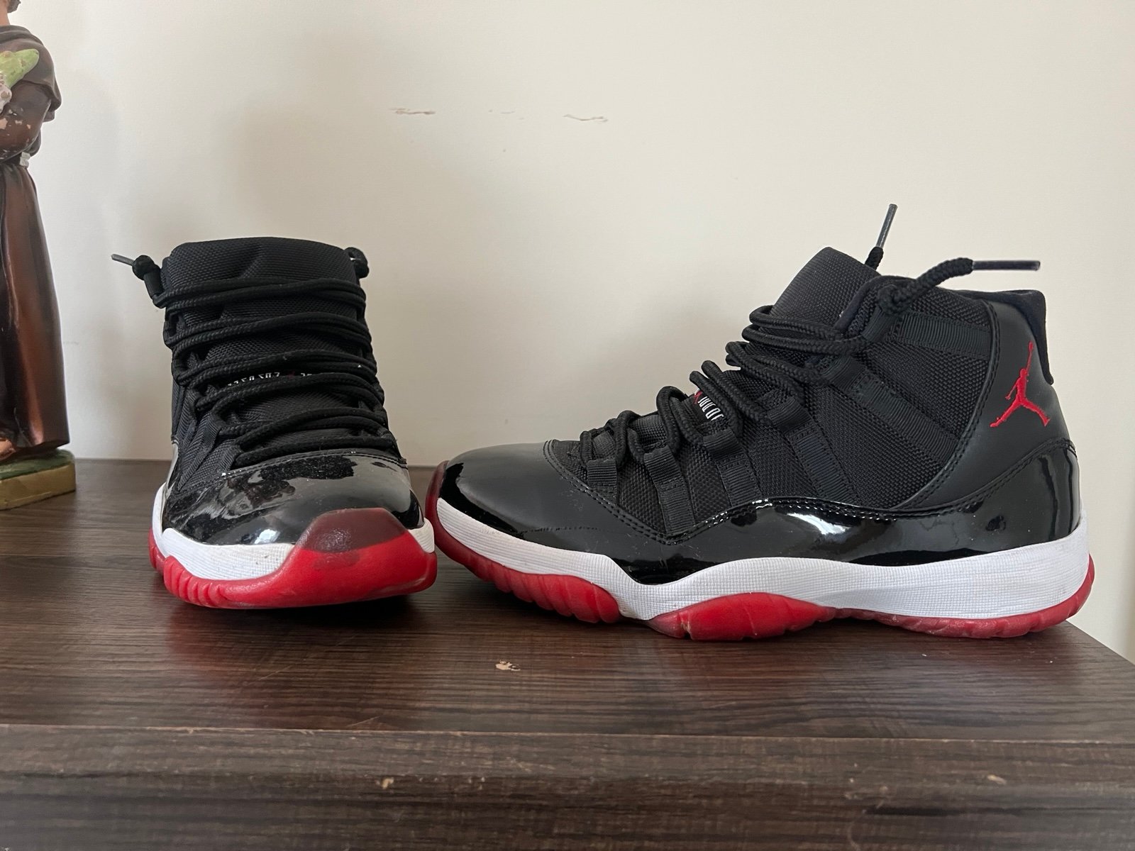 Jordan 11 bred playoffs(2012)