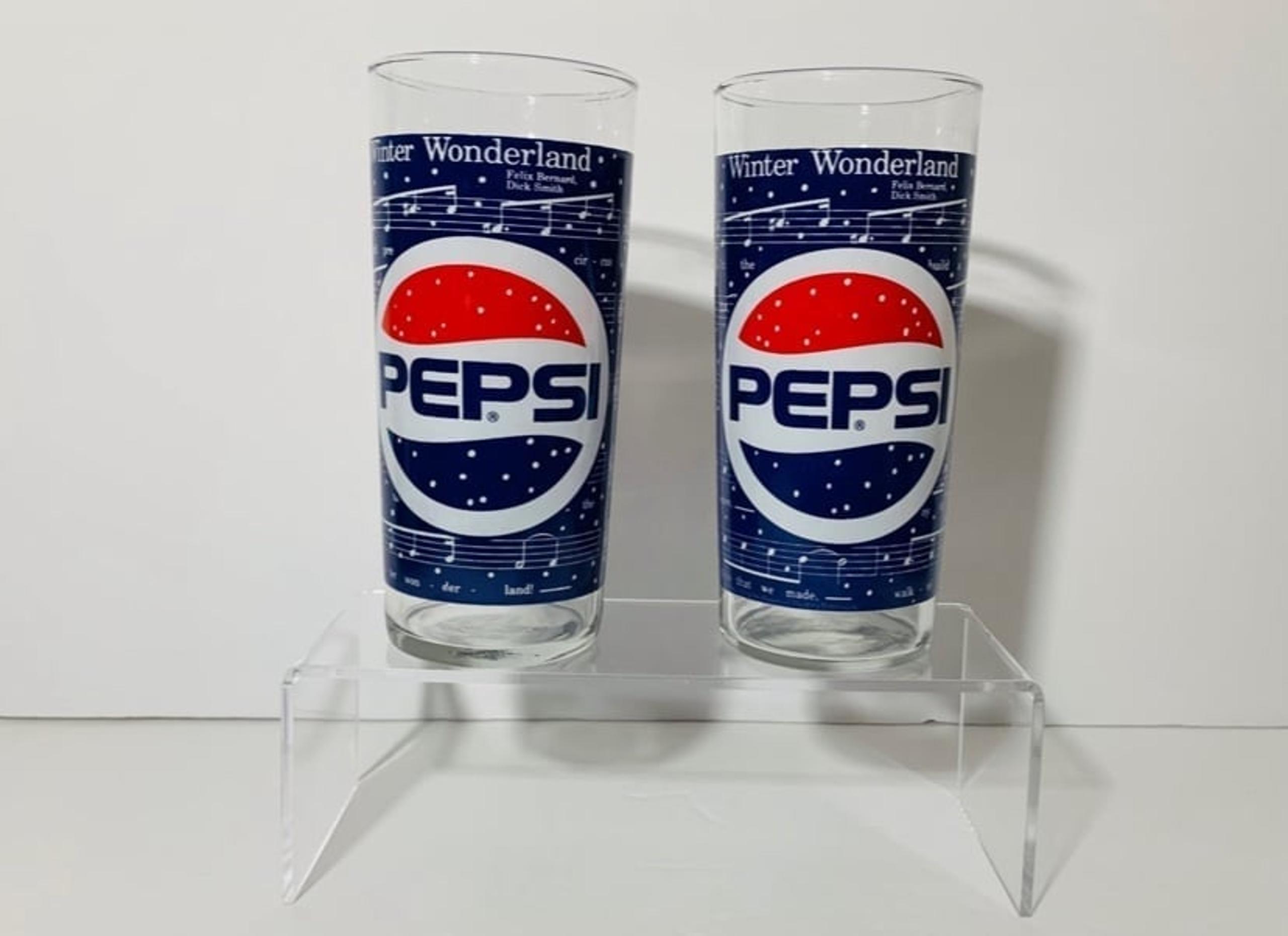 Vintage! Lot of 2 Pepsi Winter Wonderland Christmas Music Drinking Glasses