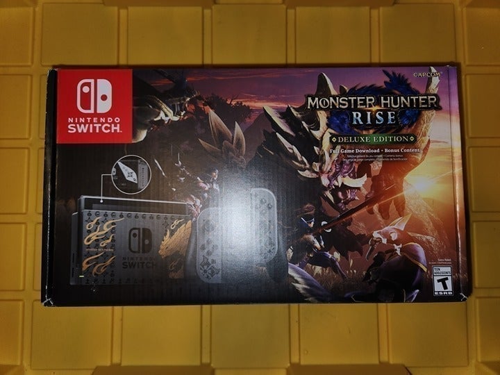 Nintendo Switch Console - Monster Hunter Rise Deluxe Edition
