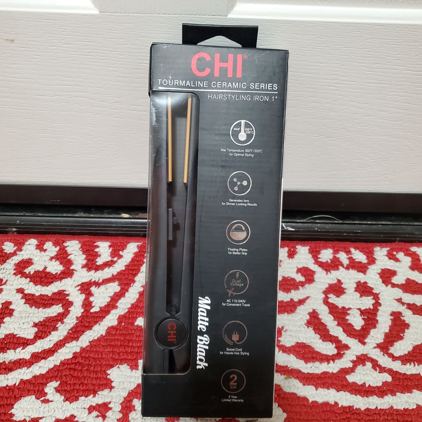 NEW! CHI 1 inch Flat Iron Hairstyling