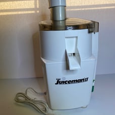 The Juiceman II -The Classic Professional Fruit & Vegetable Juicer JM-2 Complete