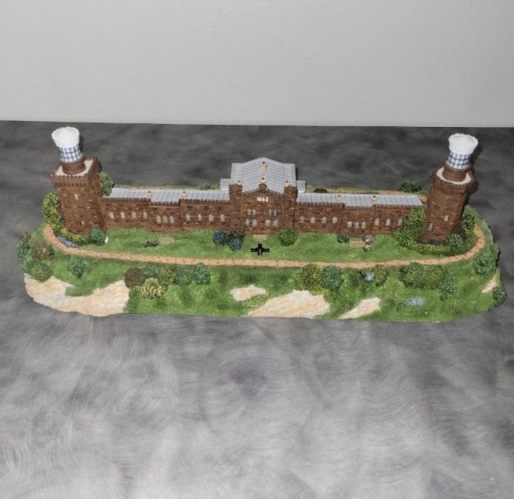 **RARE FIND** Navesink (Twin Lights) #200 Harbour Lights New Jersey 1997/1996