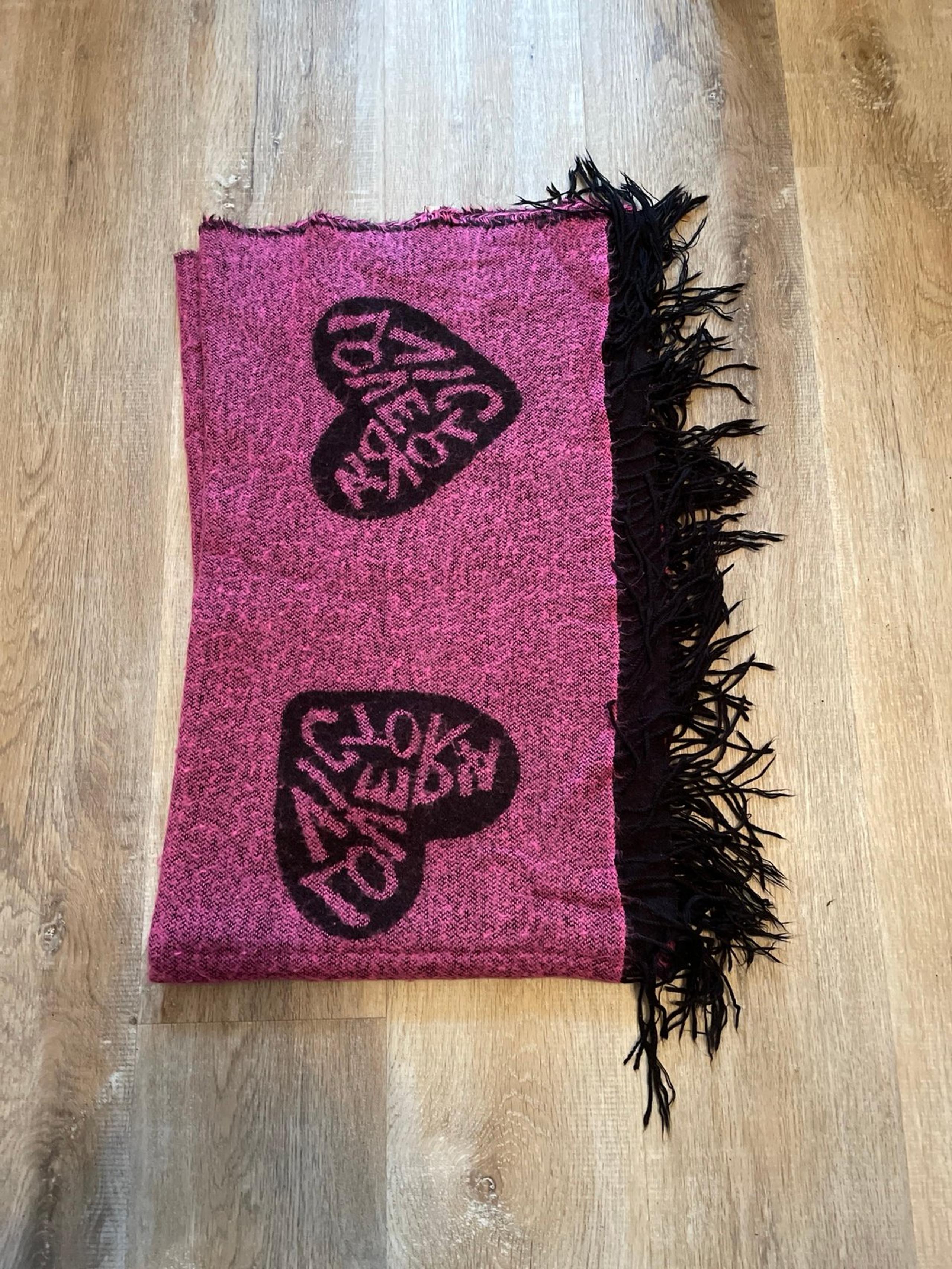 Victoria secret throw