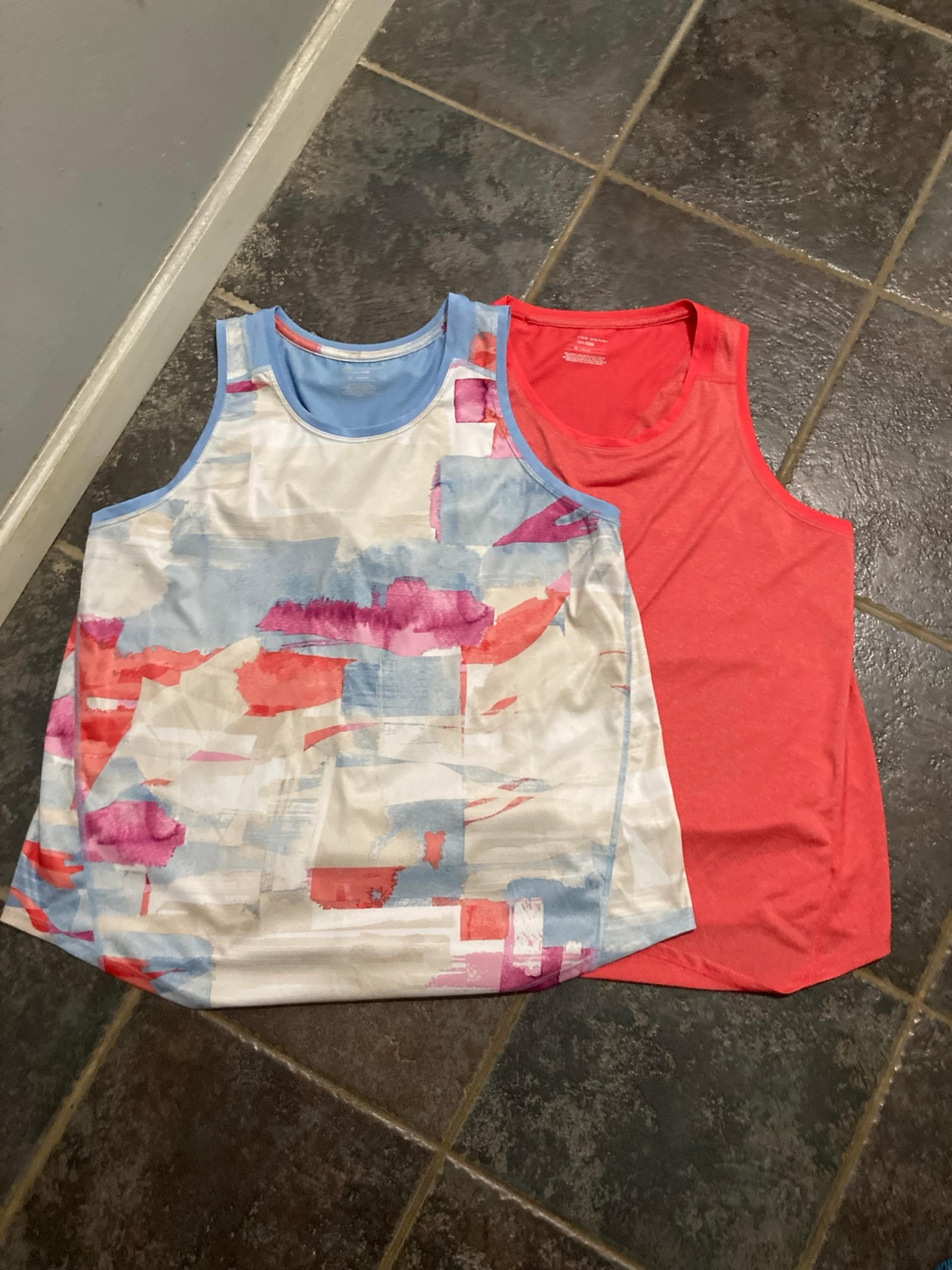 Tek Gear Women's Dry Tek Athletic Racerback
Tank Top Bundle Size XL