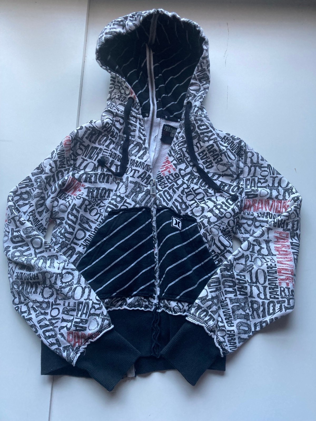 Hurley 2008 Paramore Riot! Zip Up Hoodie All Over Print