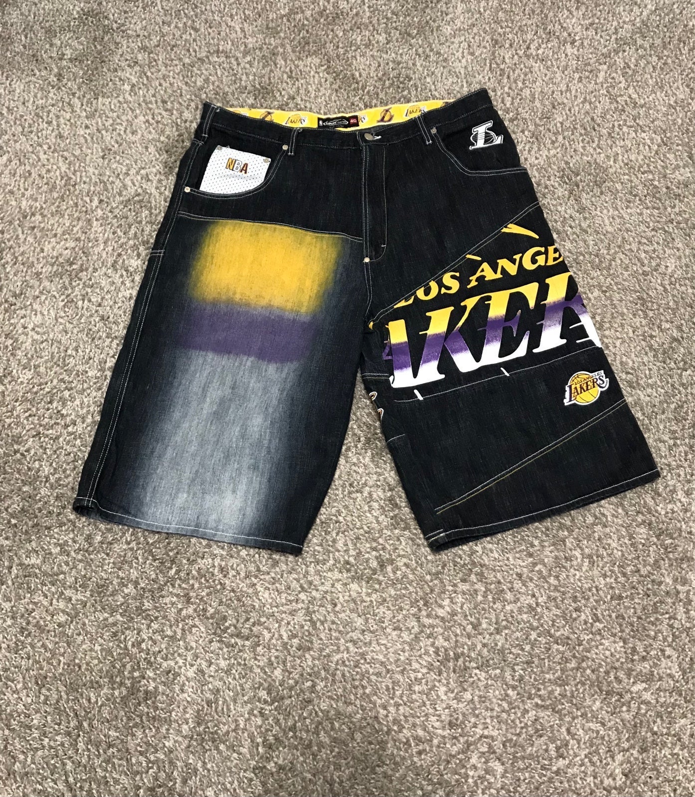 UNK Denim Mens NBA Embroidery Jeans Shorts Sz 40 Los Angeles