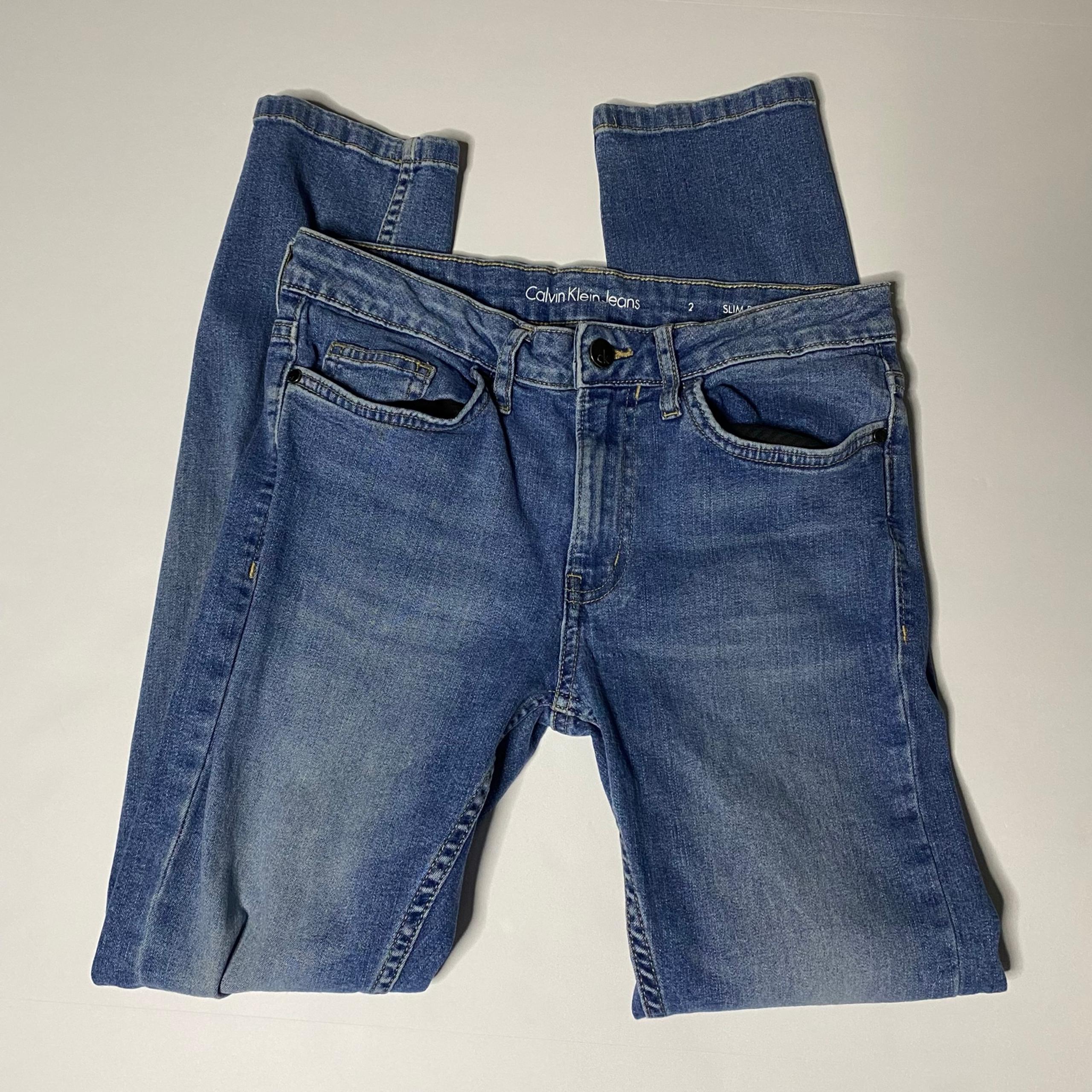 Calvin Klein Boyfriend Blue Slim Jeans Women’s size 2. EUC.