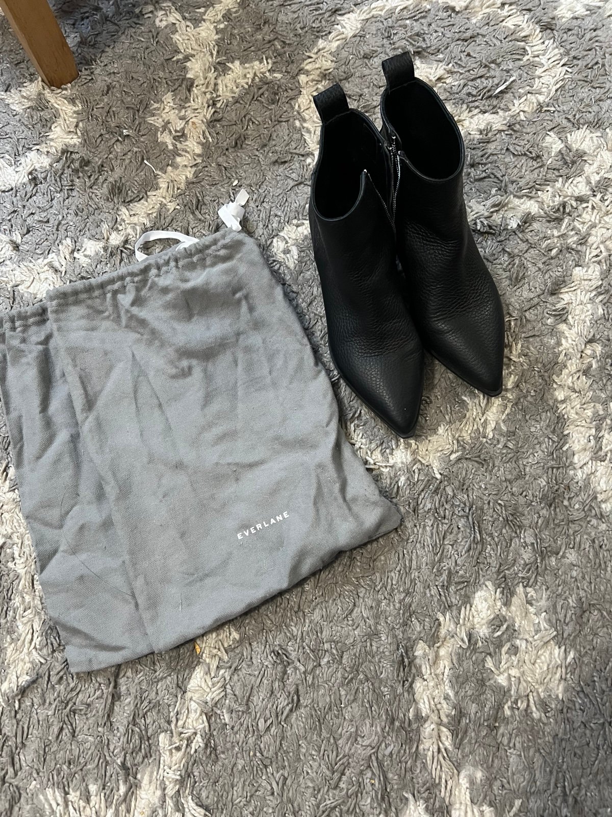 Everlane Black Leather Boots in Size 6
