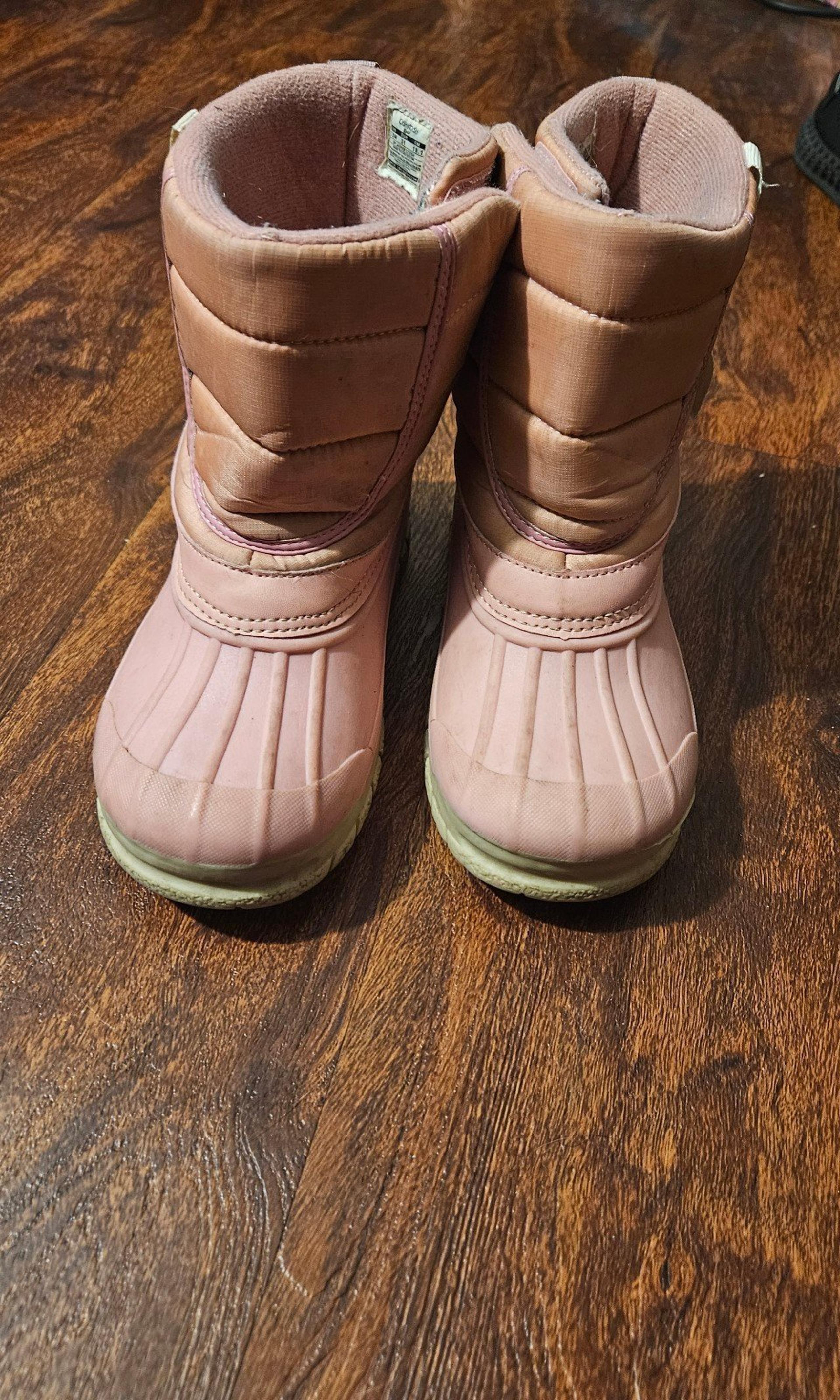 Girls snow boots