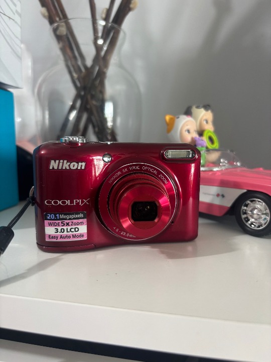 Nikon COOLPIX L28 20.1 MP RED Digital Camera keychain charm TESTED WORKS