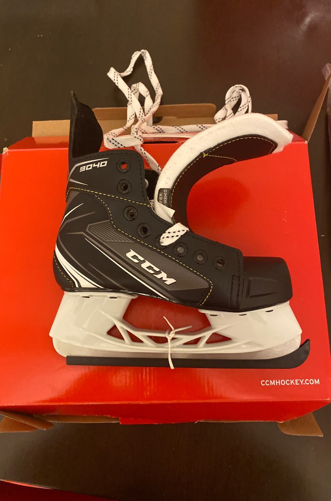 CCM Tacks 9040 Junior Hockey Skates size