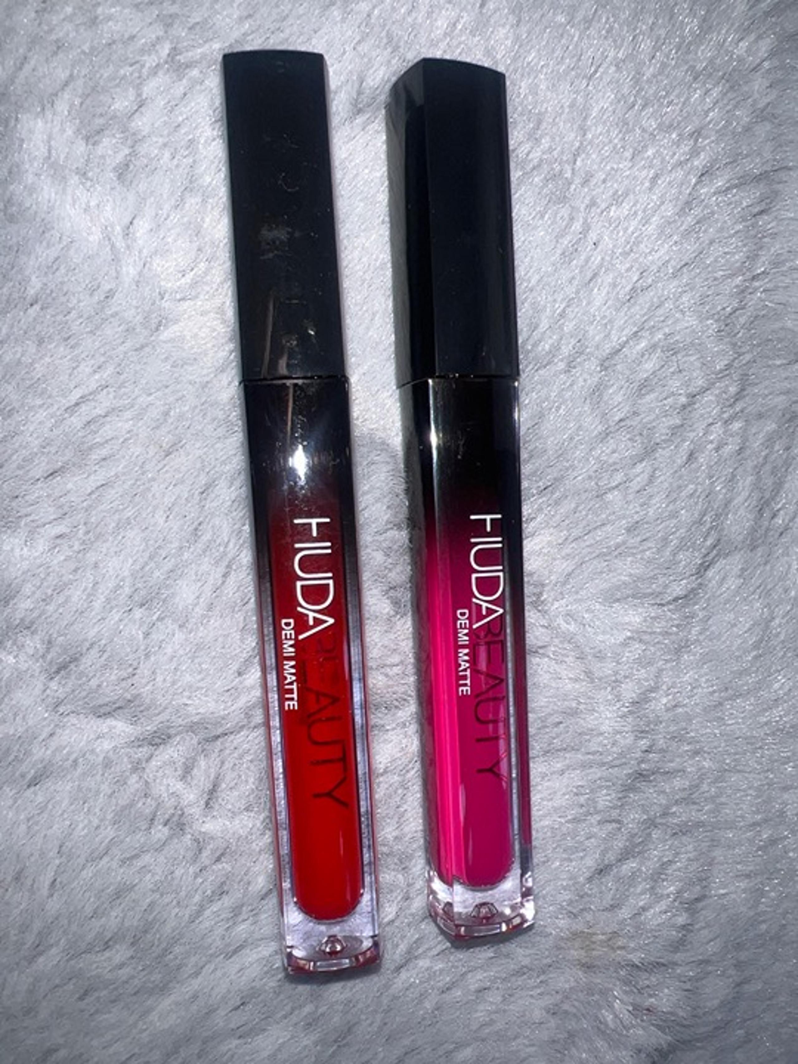 Huda Beauty matt lipstick