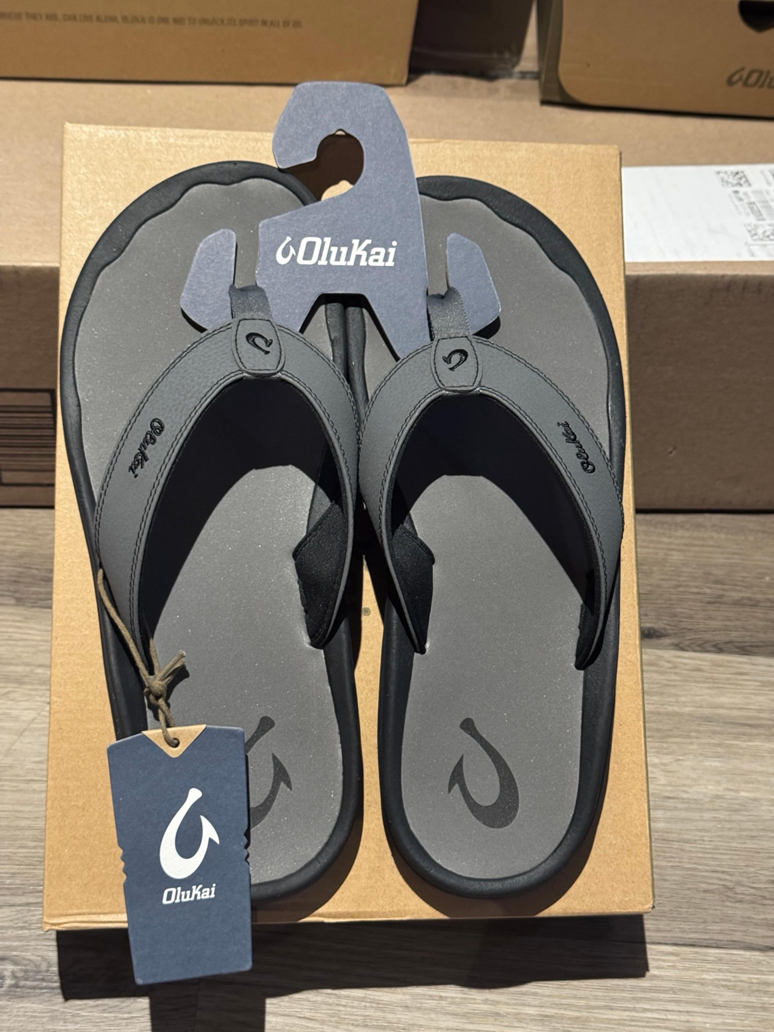 Olukai Ohana Stone Men’s Sandals Size 8