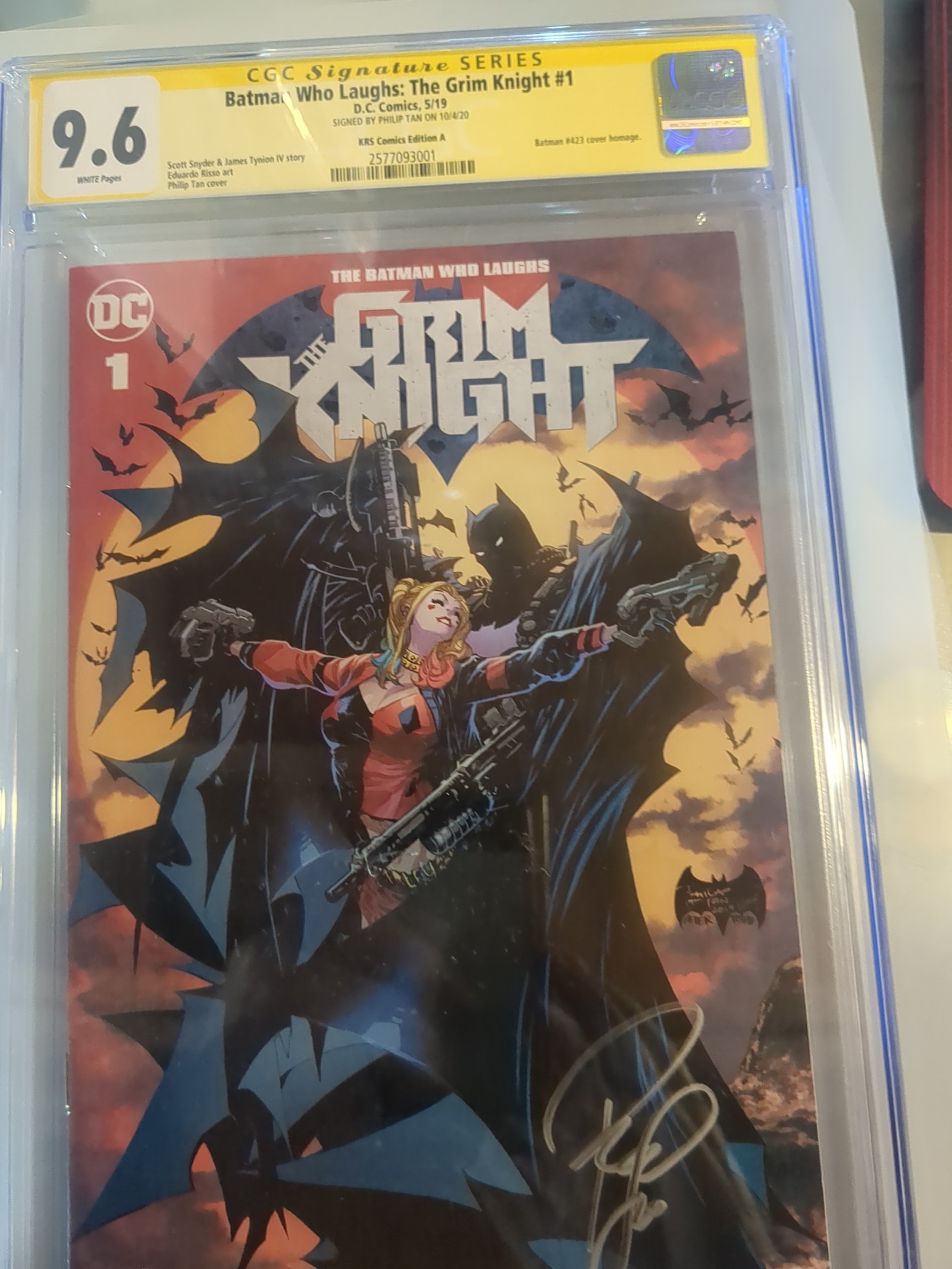 Batman who laughs the grim knight 9.6 signed