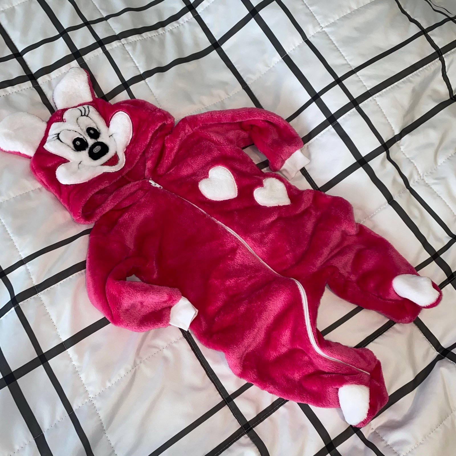 NWT velour Minnie zip-up cold weather baby suite 3-6month