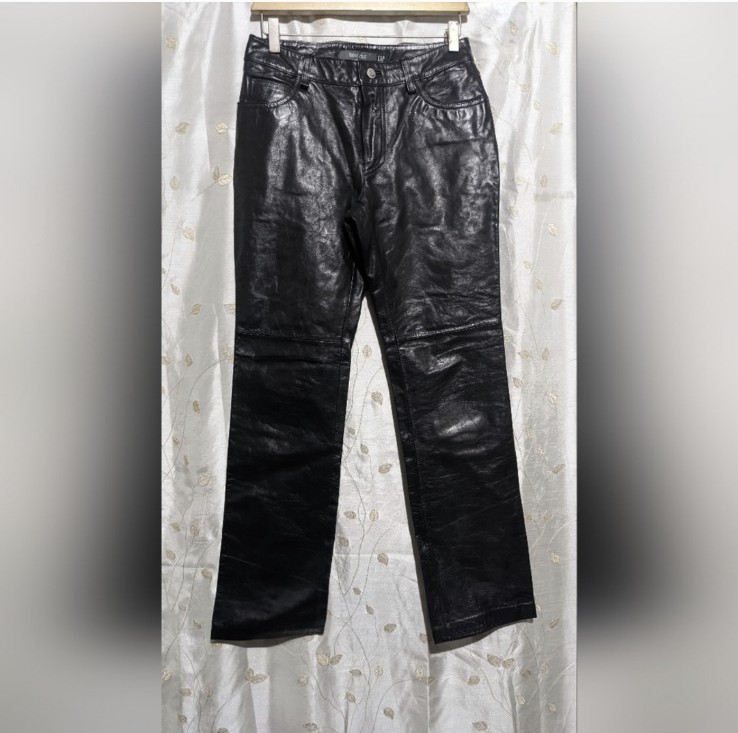 Fabulous vintage Gap leather pants in stellar condition