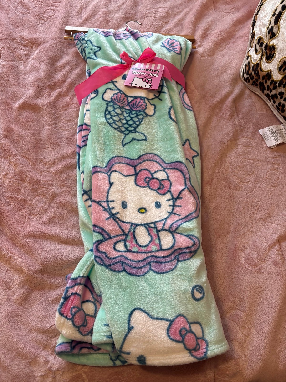 Hello kitty mermaid blanket