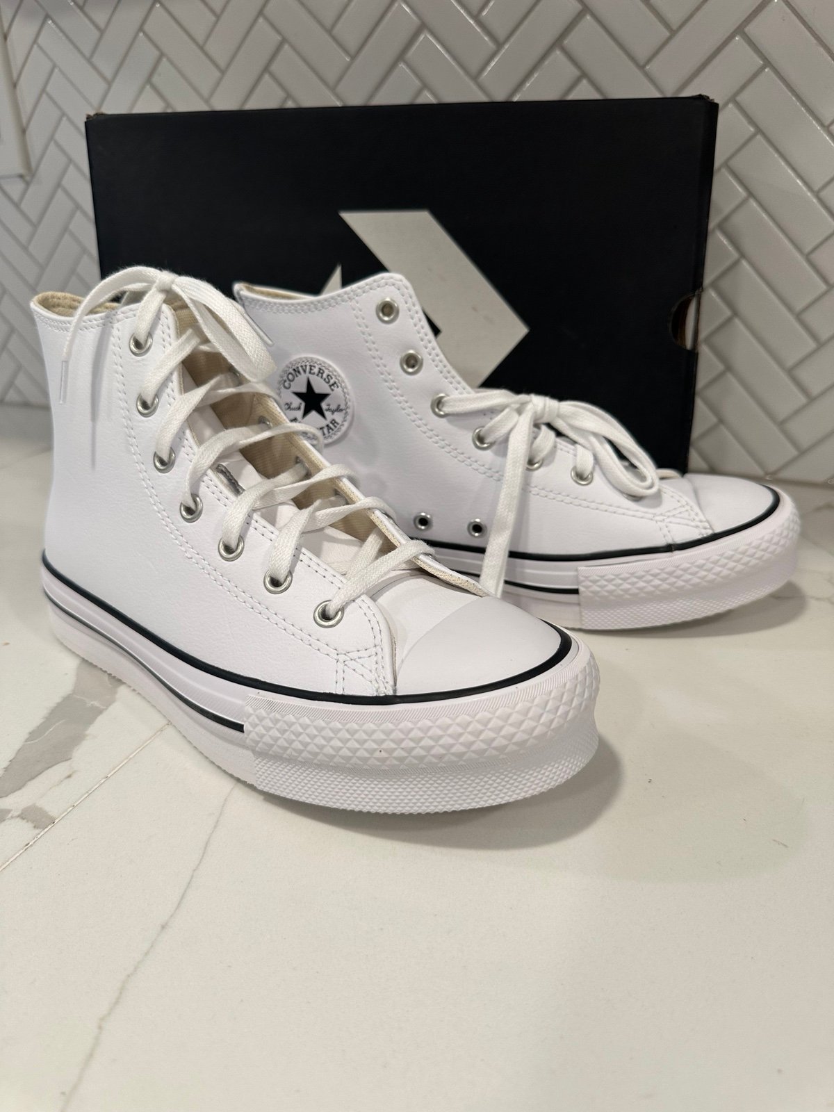 Chuck Taylor Converse Eva lift leather platform sneakers size 5.5