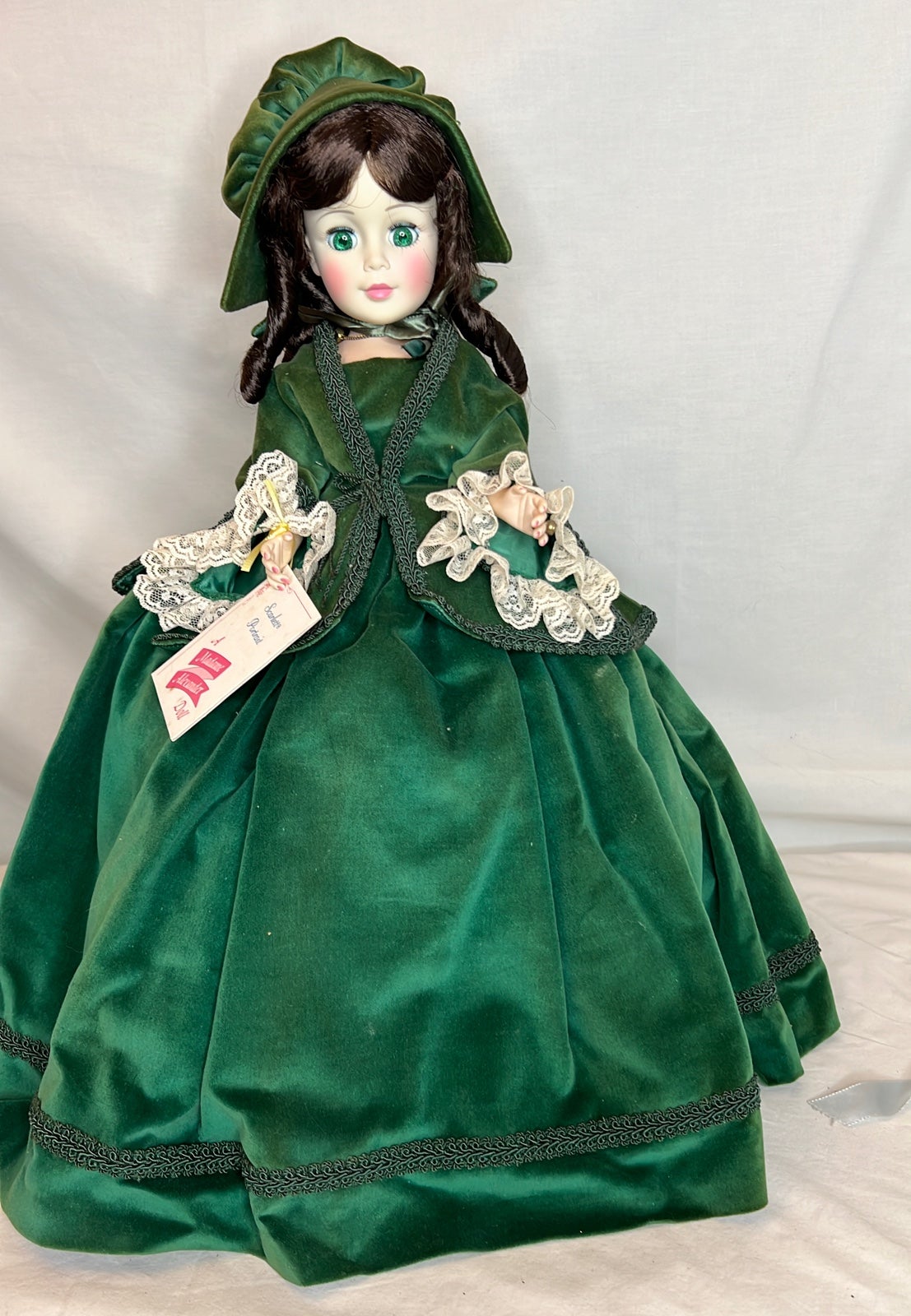 Madame Alexander Vintage Doll # 2240- Scarlett- 21” tall- green outfit