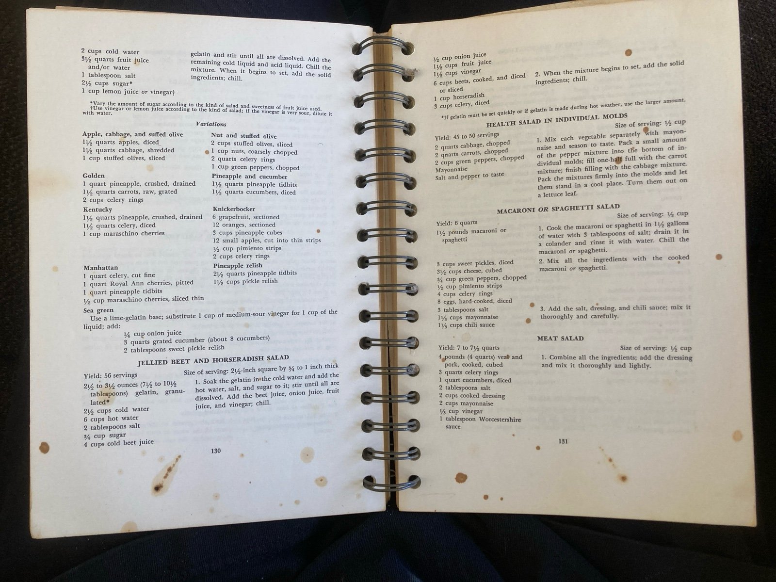 Quantity Recipes (Food Preparation) Spiral Bound Marion Wood 1966 rev. Cornell - detail
