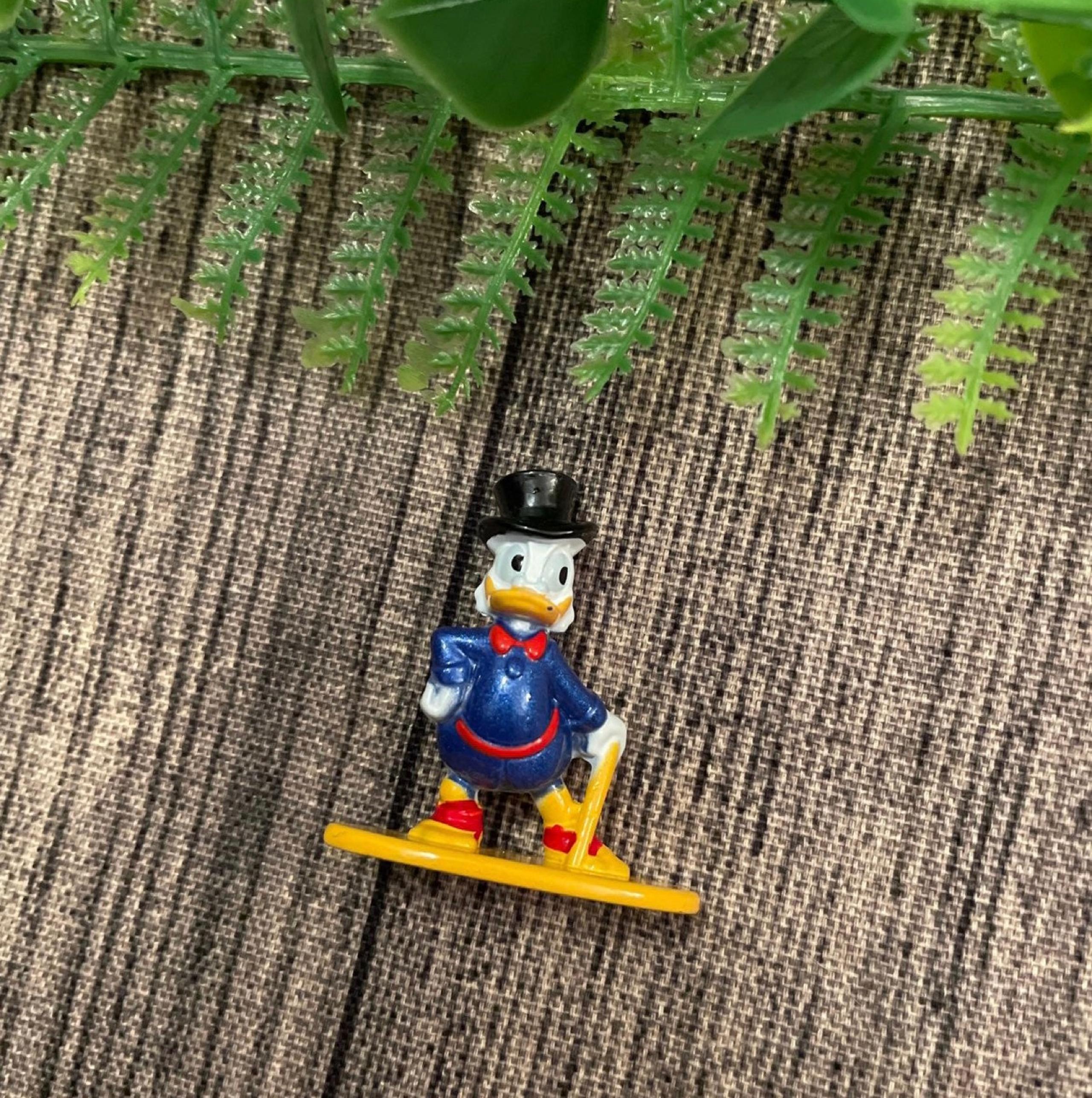 DISNEY SCROOGE MCDUCK DIECAST MINI FIGURE
