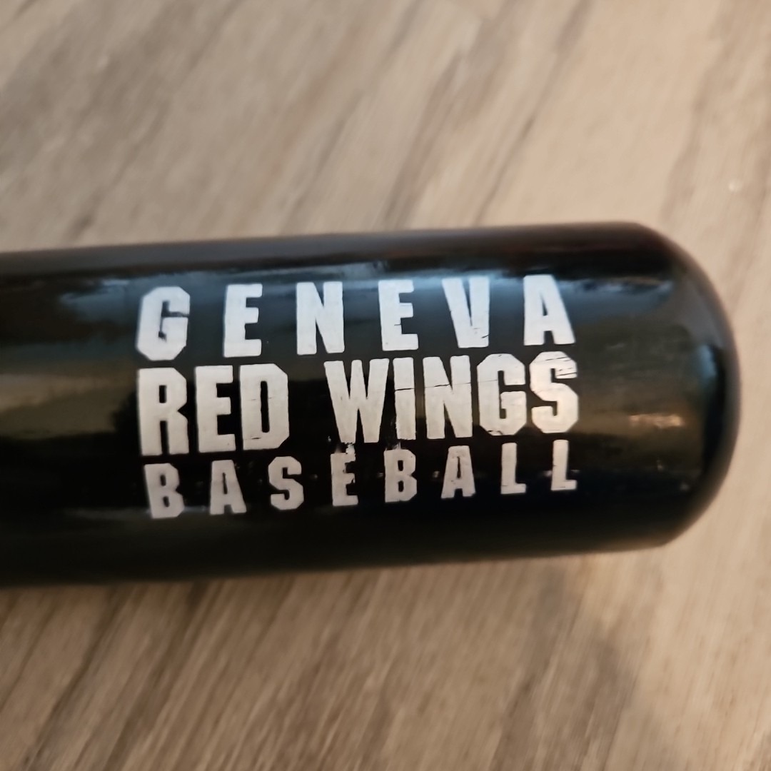 Geneva Red Wings Baseball Wooden Bat Full Size Guayaibi S 271 Southbat RARE