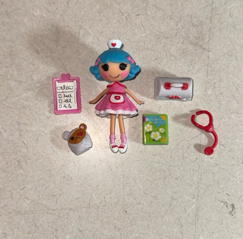 Lalaloopsy Mini Rosy Bumps ‘N’ Bruises