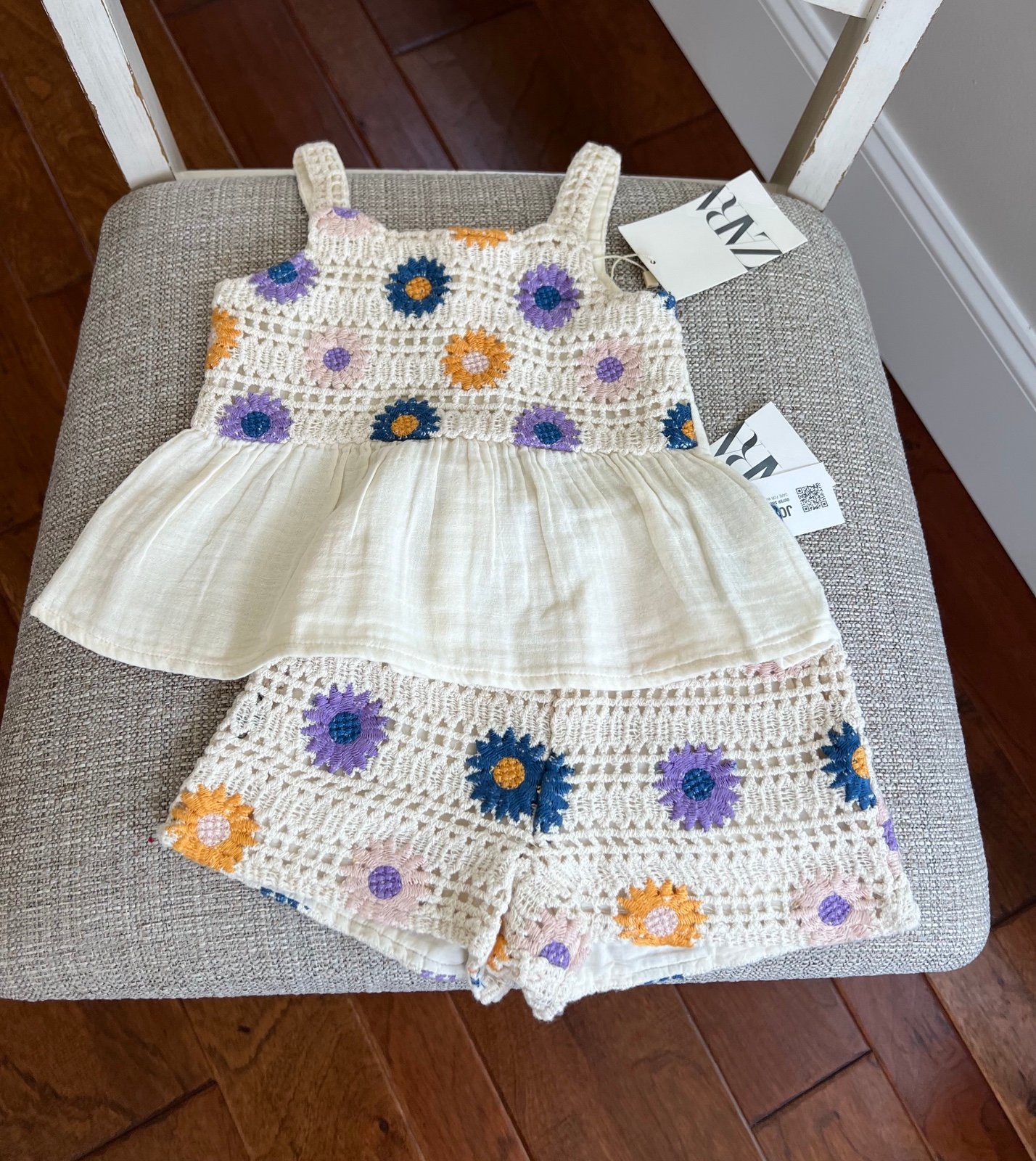 New Zara Floral Crochet Top And Shorts Outfit