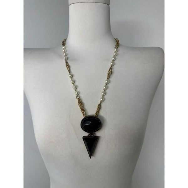 Vintage Monies Signed Single Clip On Turned Necklace