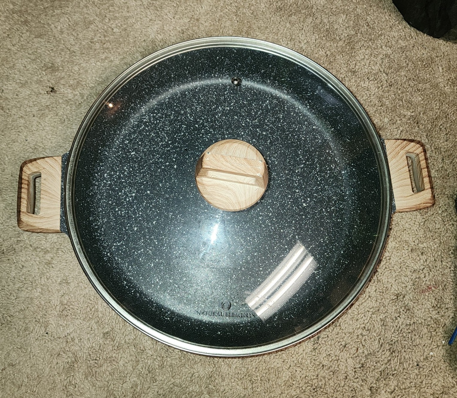 Natural Elements Woodstone speckled 14.5 wok with glass lid
