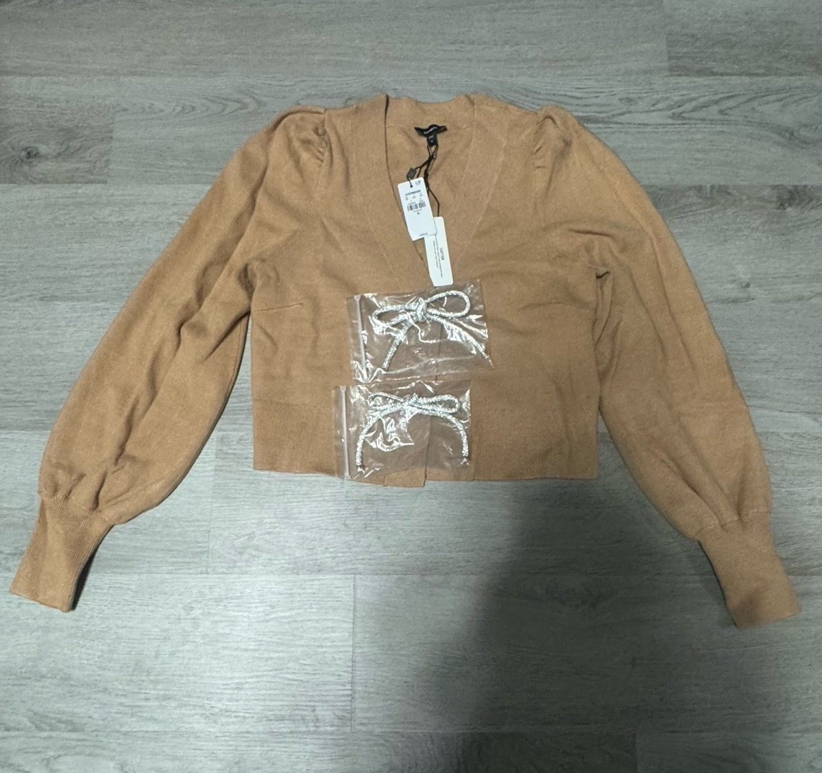 Express Women Camel Rhinestone Bow Knit Blouse Sweater Top Cardigan XS