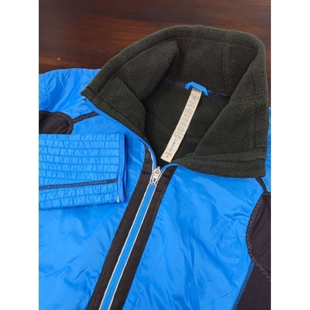 Lululemon Run Bundle Up Jacket Black Beaming Blue Women's 6 NO INNER LINER HOOD