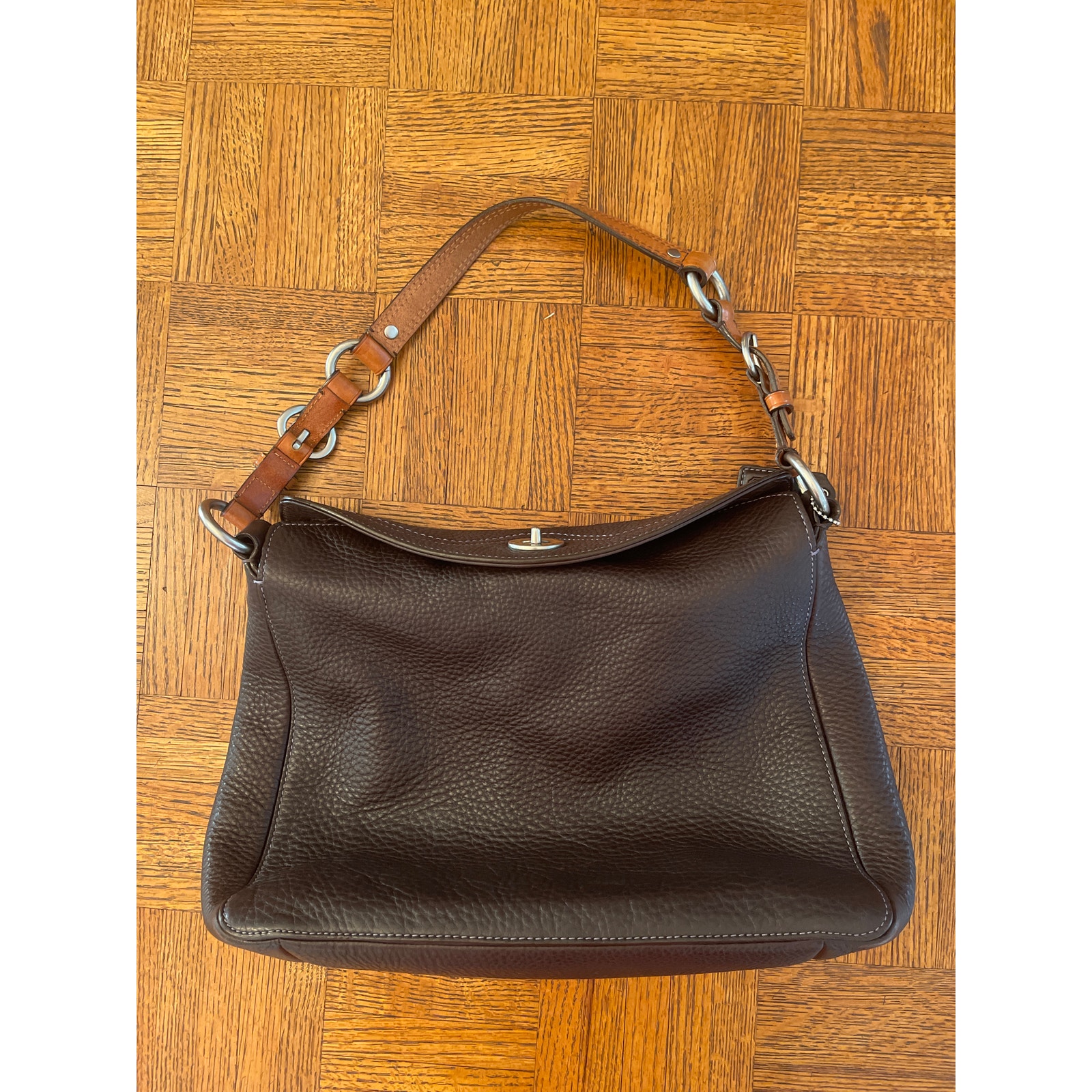 COACH PEBBLED LEATHER BROWN CHELSEA BAG