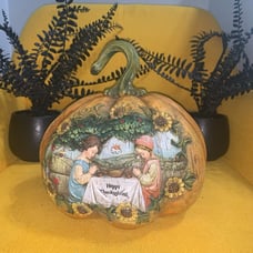 Beautiful “Happy Thanksgiving” Figurine Design Pumpkin Decoration Decor