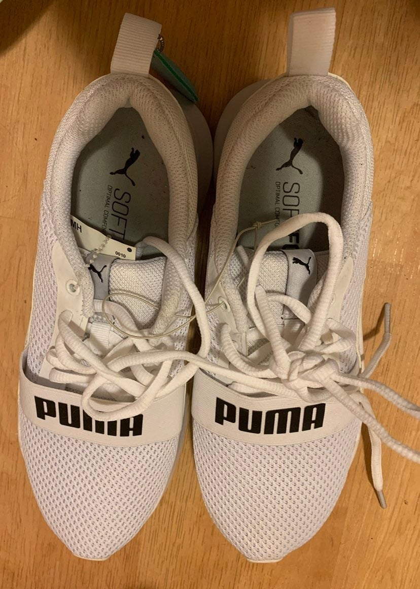 PUMA memory foam athletic shoes
