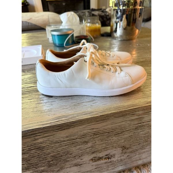Cole Haan Grand White Crosscourt Daily Sneaker sz 9-1/2 NWOT