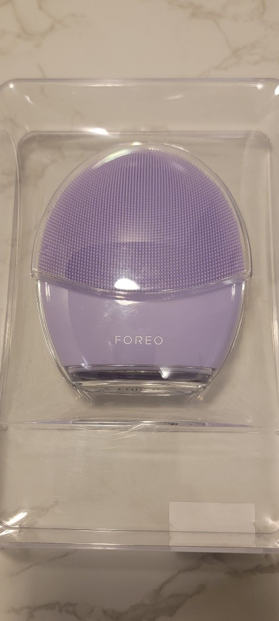FOREO LUNA 4 - 2-in-1 Smart Facial Cleansing & Firming Device