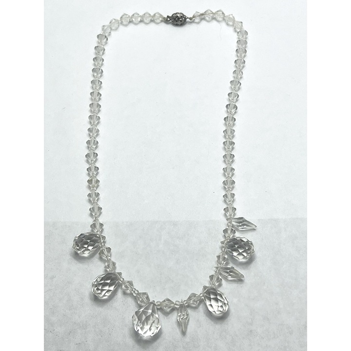 Vintage Crystal Drop Czechoslovakia Necklace - detail