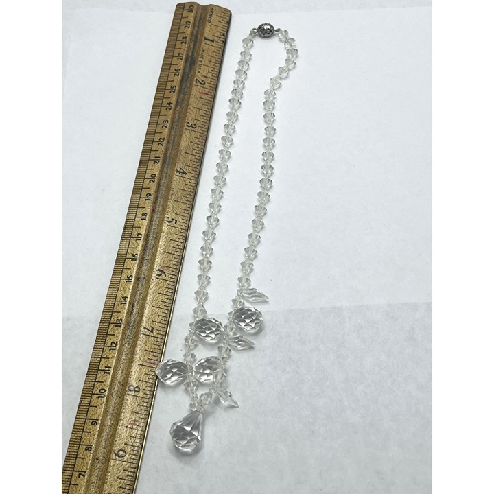 Vintage Crystal Drop Czechoslovakia Necklace - detail